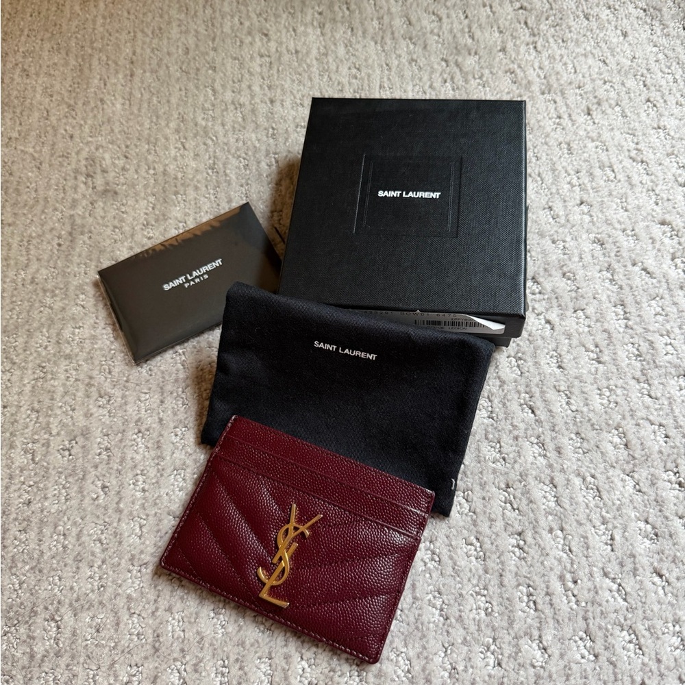 Saint Laurent Cassandre card holder in rouge
